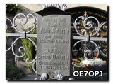 Das Grab Anderles und seiner Frau Dr.phil Karla geb. Klima (*21.3.1879,...